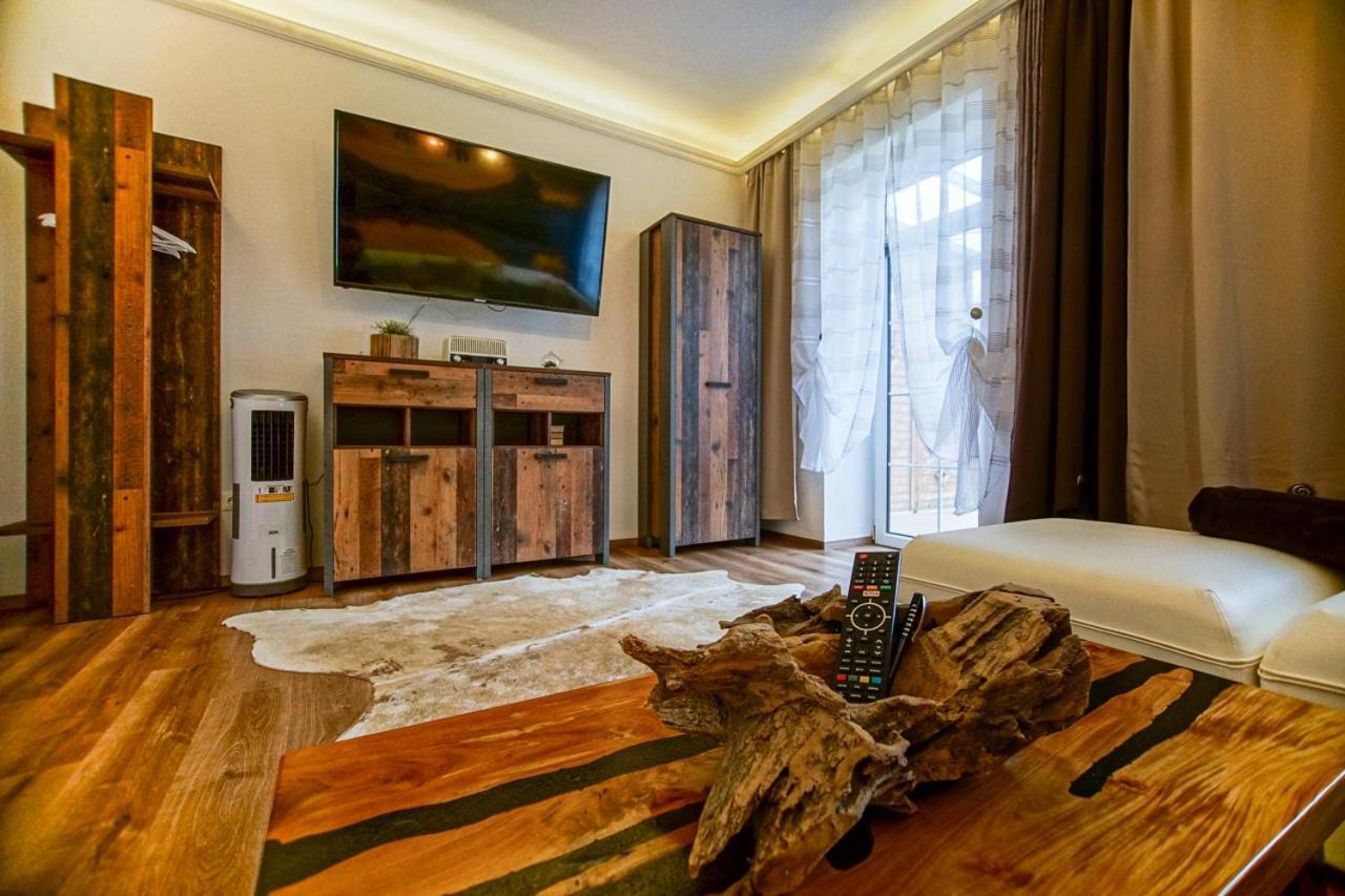 Apartment Auszeit Steiraland 1 Mit Privaten Garten Ueberdachter Terrasse Und Parken *