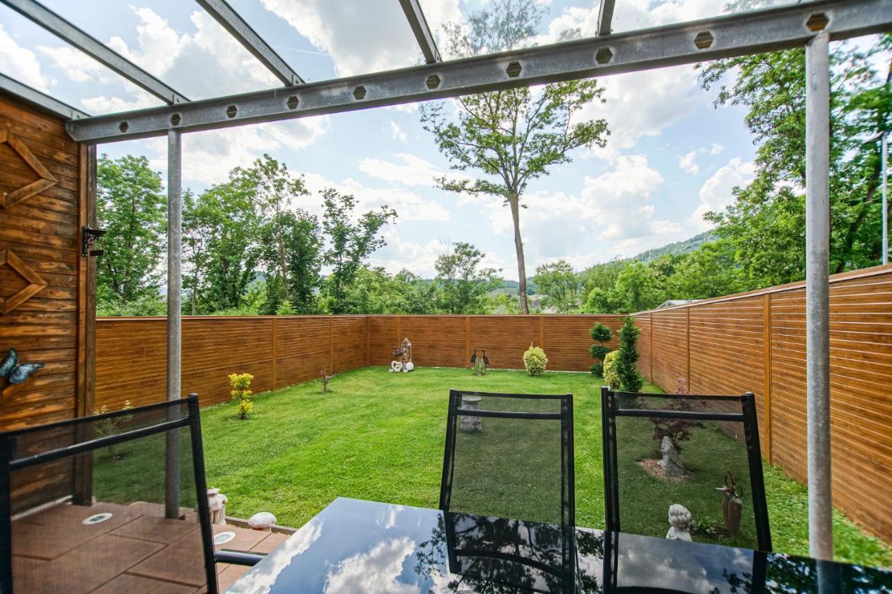 Auszeit Steiraland 1 Mit Privaten Garten Ueberdachter Terrasse Und Parken Apartment