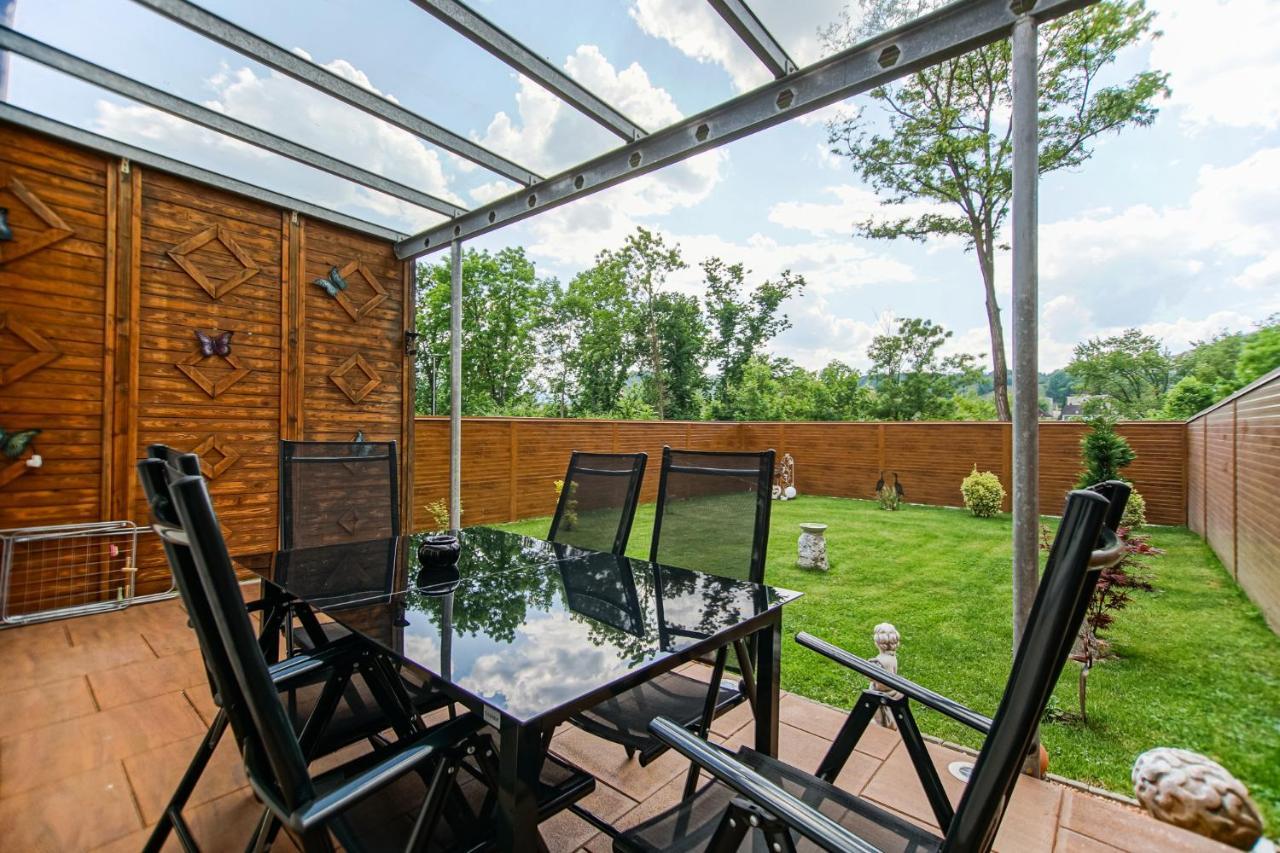 Apartment Auszeit Steiraland 1 Mit Privaten Garten Ueberdachter Terrasse Und Parken *